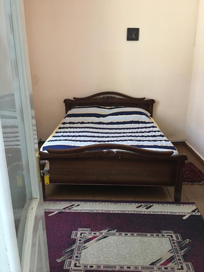 Friendly B&B Gjoumri Kültér fotó